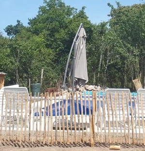 Création d'une clôture bois ganivelle
